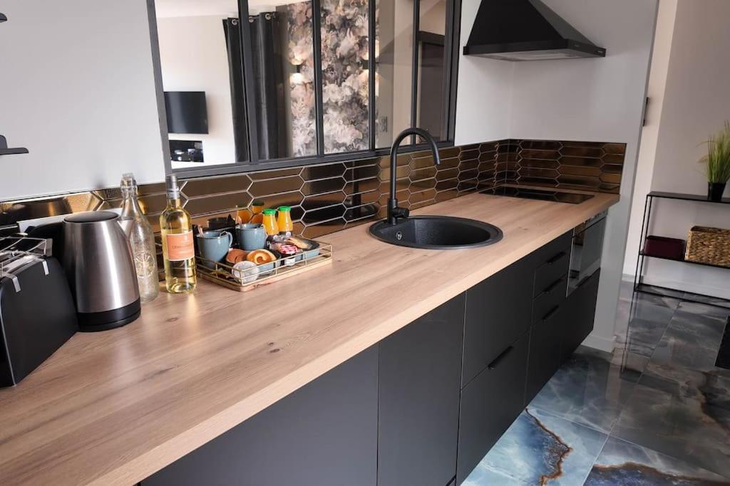 Les Suites Du Payre - Suite Passion Talmont-Saint-Hilaire Bagian luar foto