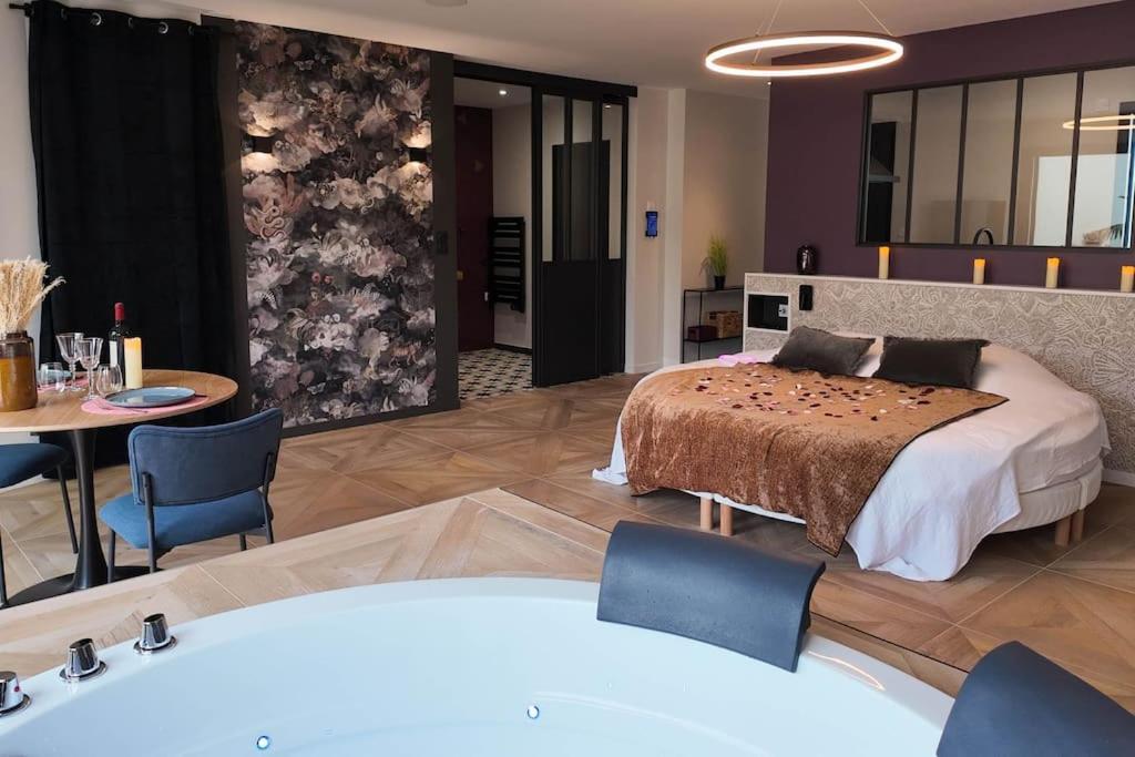 Les Suites Du Payre - Suite Passion Talmont-Saint-Hilaire Bagian luar foto